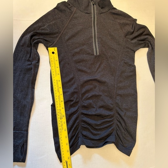 Athleta Fastest track half zip black long sleeve top Sz-XS. R2 - Picture 8 of 8